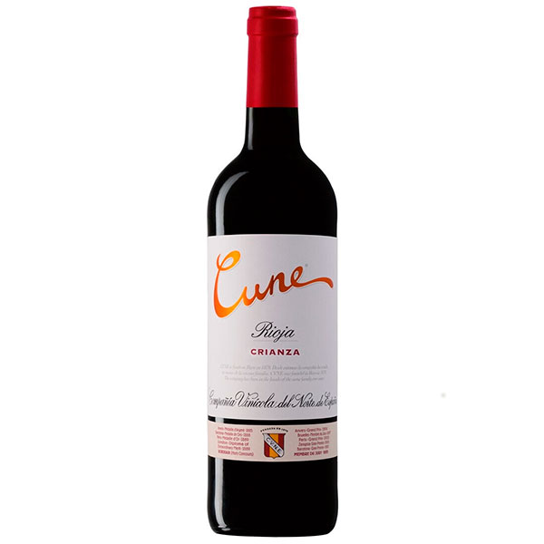 Cune Crianza Rioja, экстра сухое вино, 0,75 л

Вино Cune Crianza Rioja - это элегантное красное вино из региона Риоха в Испании. Обладая сбалансированным вкусом и роскошным ароматом, этот напиток приятно удивит даже самых искушенных гурманов. Производство вина основывается на многовековых традициях, а каждая бутылка проходит строгий контроль качества. Вино Cune Crianza Rioja прекрасно дополняет любой праздничный стол и является отличным подарком для ценителей этого благородного напитка.

Особенности товара:


	Экстра сухое красное вино.
	Произведено в регионе Риоха, Испания.
	Объем 0,75 литра.
	Производство основывается на многовековых традициях.
	Сбалансированный вкус и роскошный аромат.


Рекомендации по применению:


	Подавать охлажденным.
	Идеально сочетается с мясом, сырами и пастой.
	Открывать непосредственно перед подачей.
	Подходит для особых случаев и в качестве подарка.


Условия хранения товара:


	Хранить в прохладном темном месте.
	Избегать прямых солнечных лучей на бутылке.
	Рекомендуемая температура хранения от +10 до +16&deg;C.
	Уровень влажности: 55-75%.